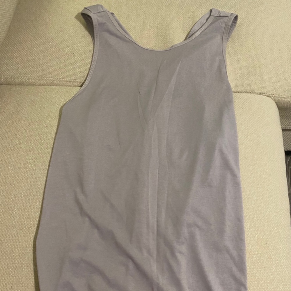 Light purple lululemon tank top